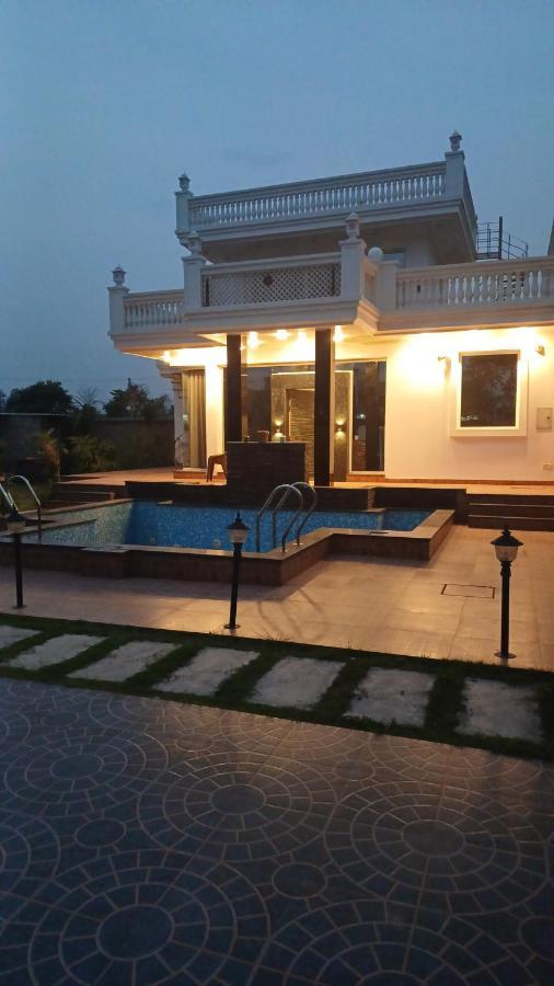 Greystone Villa, Swiming Pool , Bbq , Big Garden, Pool Table, Party Speaker, Bathtub, Kitchen, 15Mins To Golden Temple 암리차르 외부 사진