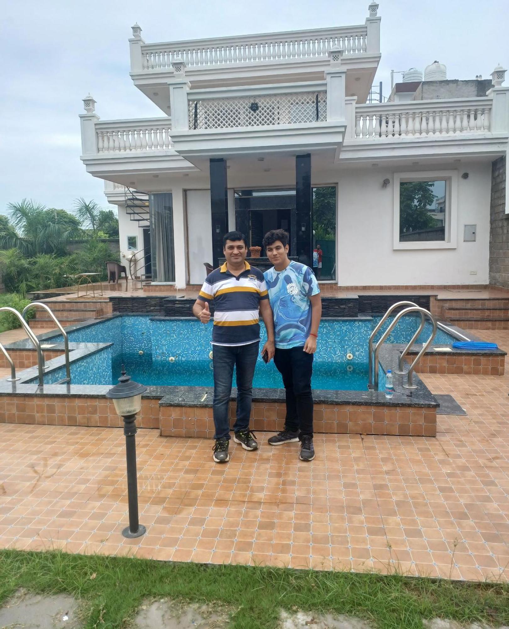 Greystone Villa, Swiming Pool , Bbq , Big Garden, Pool Table, Party Speaker, Bathtub, Kitchen, 15Mins To Golden Temple 암리차르 외부 사진